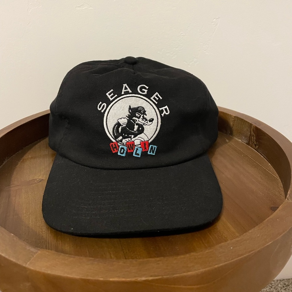 Seager hat